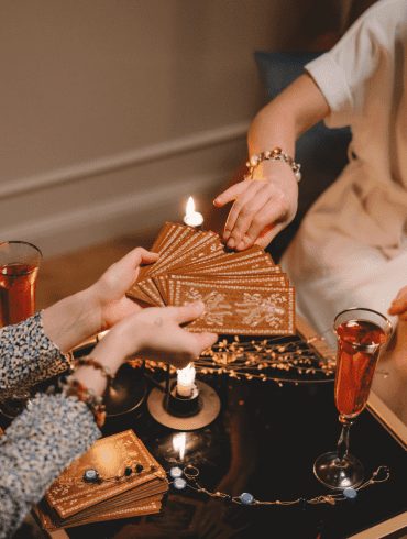 a mí que me llamen bruja