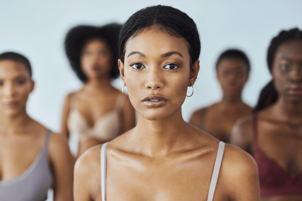 opinar sobre cuerpos ajenos.